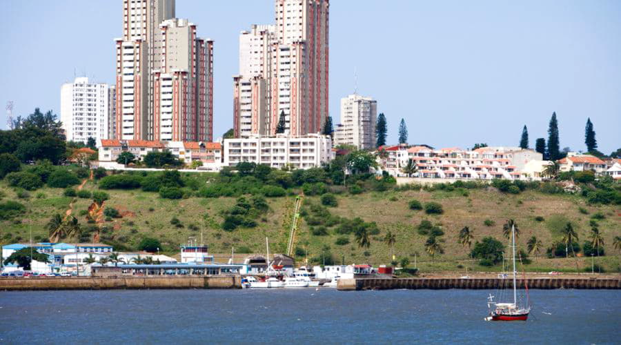 Nossos serviços de aluguel de carros oferecem uma seleção diversificada de veículos em Maputo.